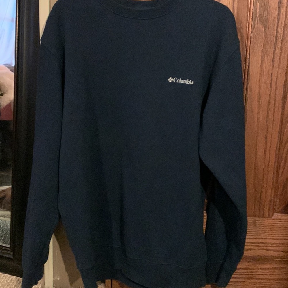 Columbia crewneck